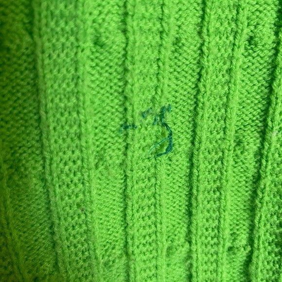 Green Cable Knit Women's vintage cardigan Sweater size medium/ large - Picture 6 of 6